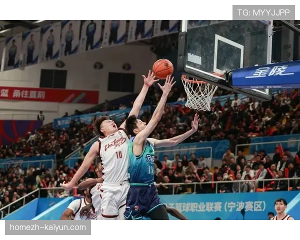 浙江稠州金租安德鲁斯10分7助攻 控卫组织串联效果显著